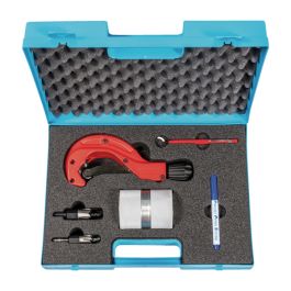 Bag with tools for pneumatic pipes